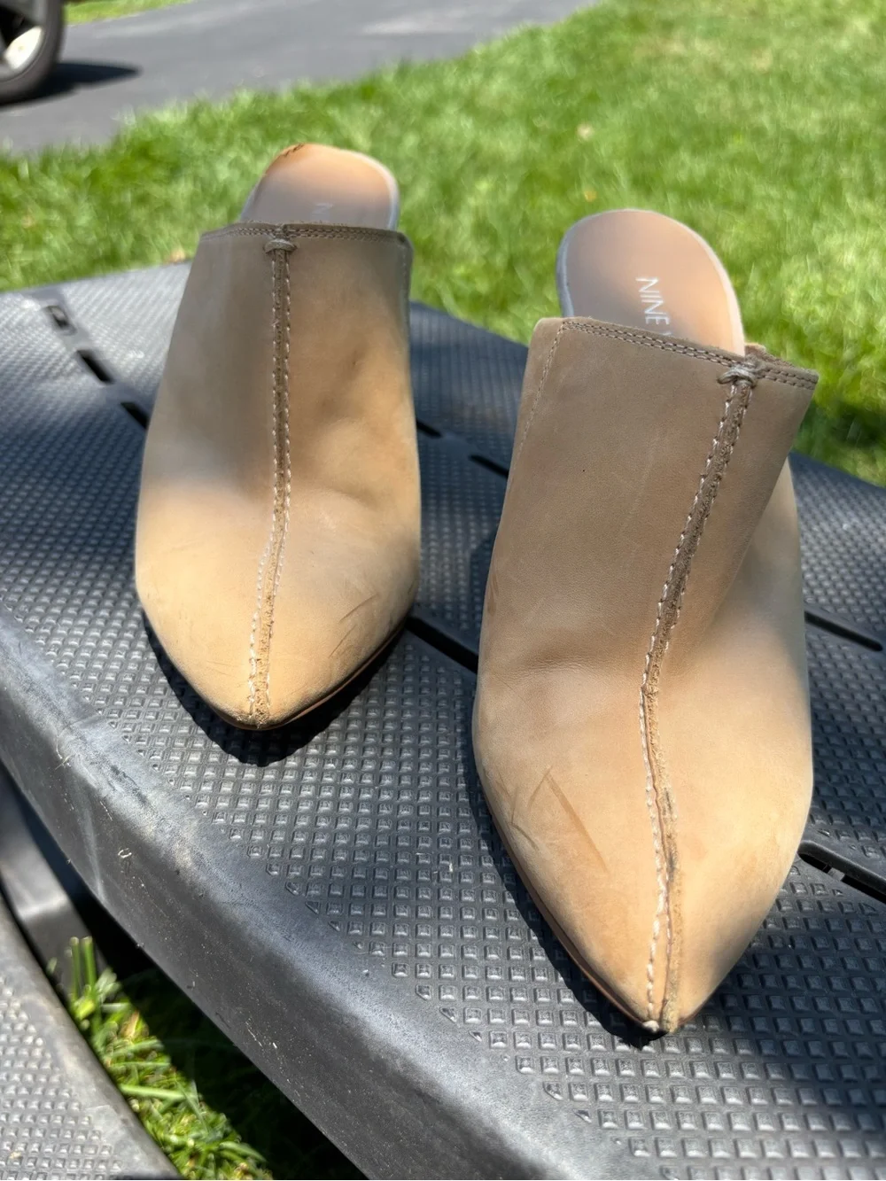 Nine West Beige/Tan Pointed-Toe Leather Mule Heels